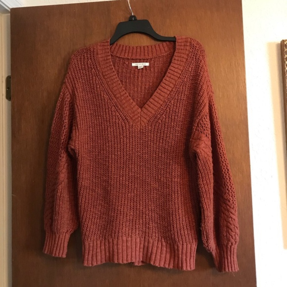 American Eagle Sweater